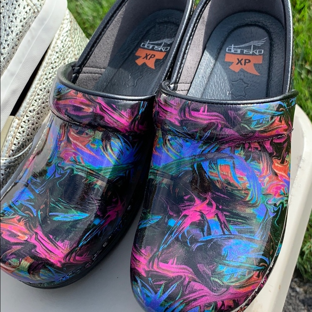 Dansko xp nurse shoes